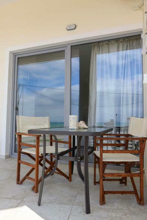 Coral Sea Apartment Kokkinos Pirgos Esterno foto